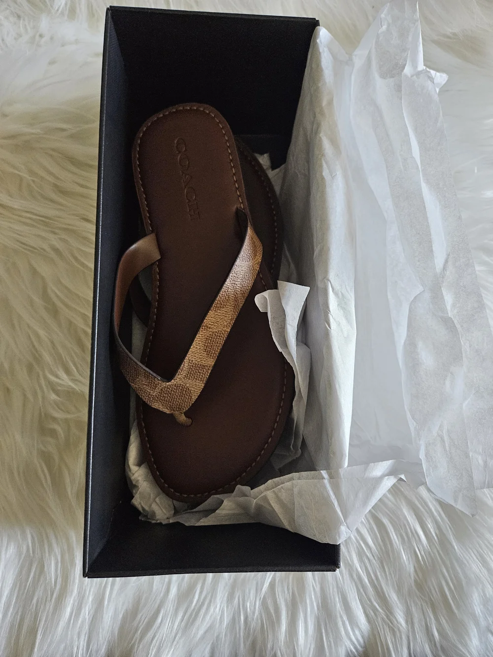 Coach Brown Leather Thong Sandals Size 8 NWT - Picture 3 of 7